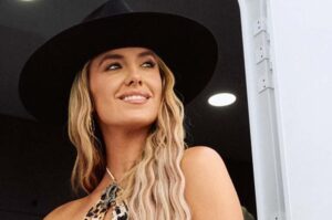 Lainey Wilson – Age, Bio, Height, Weight, Net Worth