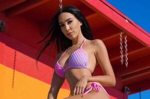 Scarlet Vas – Age, Bio, Height, Weight, Boyfriend, Net Worth