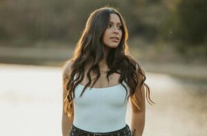 Whitney Wren – Age, Bio, Height, Weight, Boyfriend, Net Worth