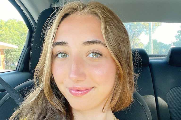 Alexa Skoros – Age, Bio, Height, Weight, Net Worth