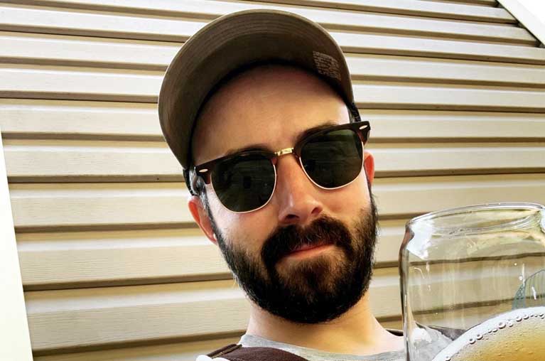 How old is Tasso Feldman?