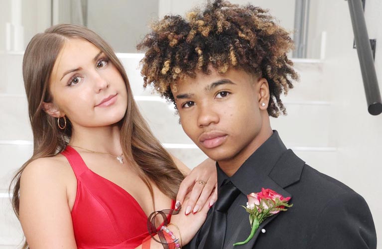 How old is Capri Jones?