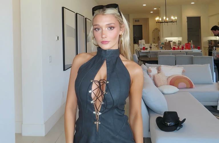 How tall is Liv Cook?