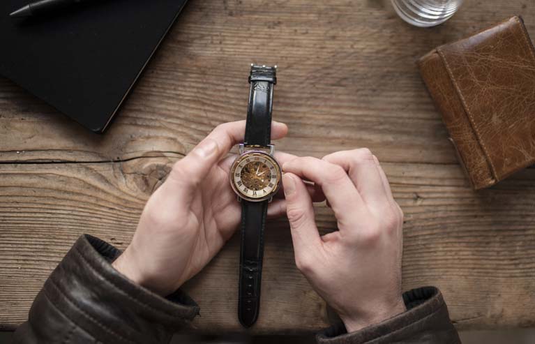 Sell Cartier Watches: A Complete Guide to Getting the Best Value